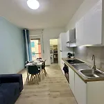 Lucania Azzurra Apartment, Elegante E Confortevole, Con Metro M3 Sotto Casa, Collegamento Diretto A Duomo Di E Stazione 아파트