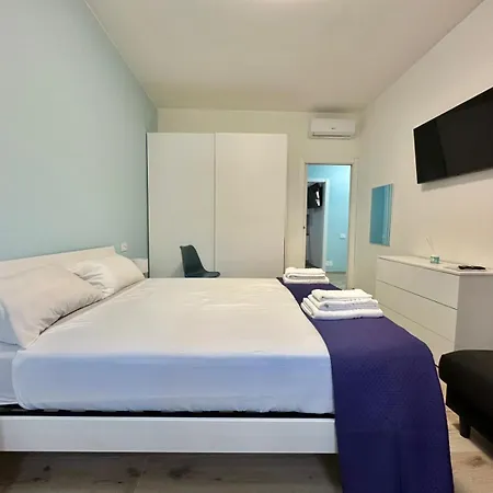 Lucania Azzurra Apartment, Elegante E Confortevole, Con Metro M3 Sotto Casa, Collegamento Diretto A Duomo Di E Stazione Lejlighed Milano