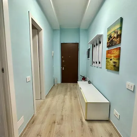 Lucania Azzurra Apartment, Elegante E Confortevole, Con Metro M3 Sotto Casa, Collegamento Diretto A Duomo Di E Stazione Lejlighed