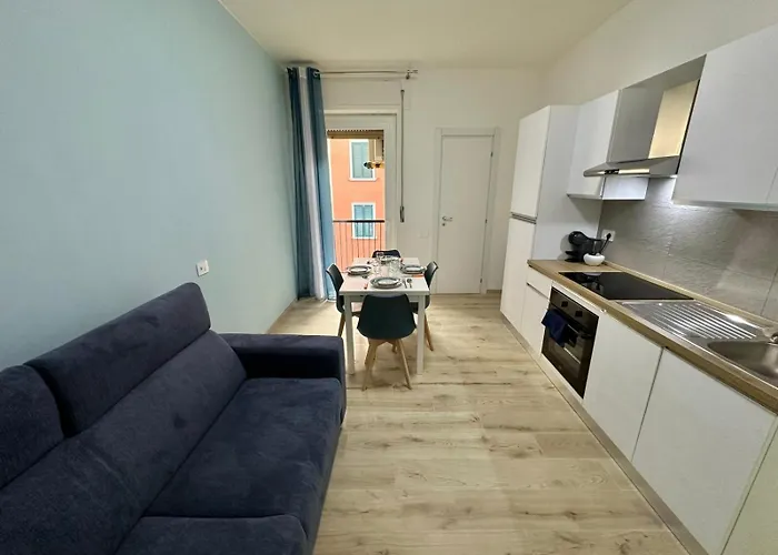 Lucania Azzurra Apartment, Elegante E Confortevole, Con Metro M3 Sotto Casa, Collegamento Diretto A Duomo Di E Stazione Apartmán Milán