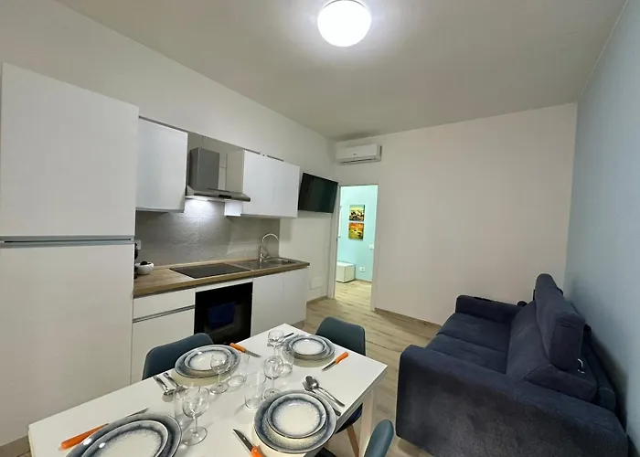 Lucania Azzurra Apartment, Elegante E Confortevole, Con Metro M3 Sotto Casa, Collegamento Diretto A Duomo Di E Stazione Apartmán Milán