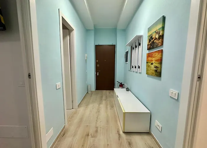 Lucania Azzurra Apartment, Elegante E Confortevole, Con Metro M3 Sotto Casa, Collegamento Diretto A Duomo Di E Stazione Apartmán